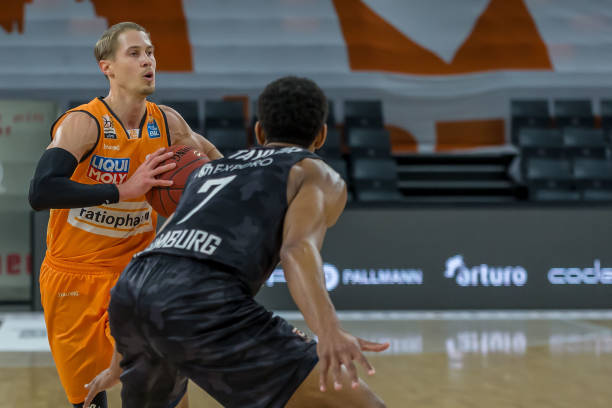 但随着赛季 但随着赛季